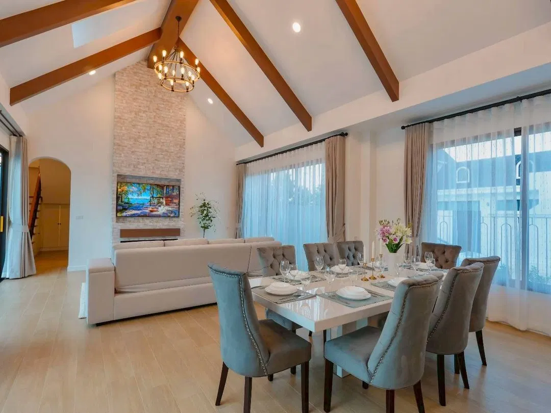 ภายใน Castle Hills villa