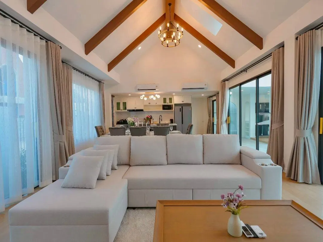 ภายใน Castle Hills villa