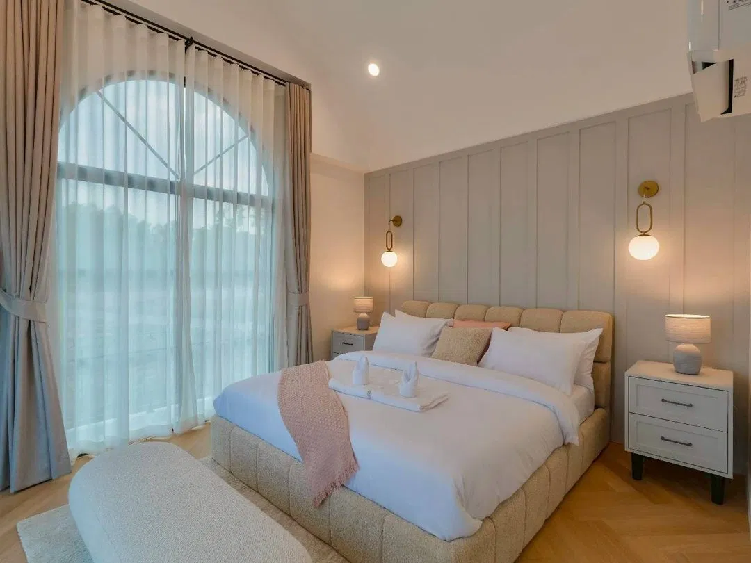 ห้องนอน Castle Hills villa