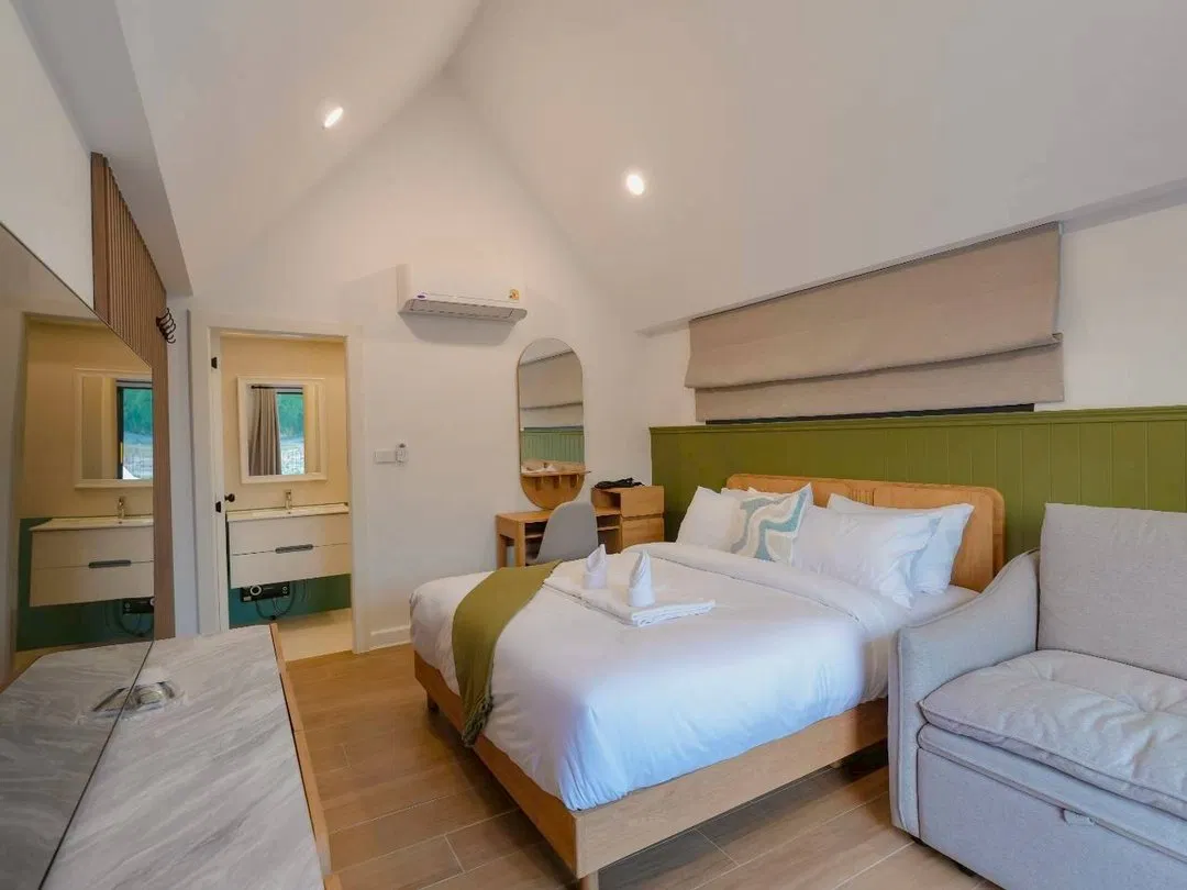 ห้องนอน Castle Hills villa