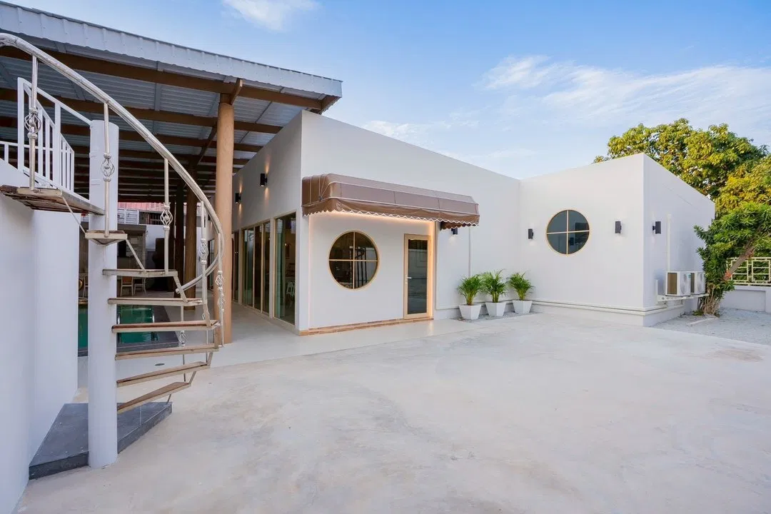 ที่จอดรถ MY ALLDAY BEACH Pool Villa