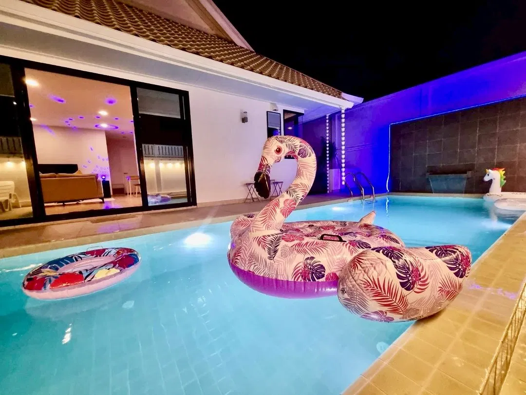 ภายนอก Tomi PoolVilla