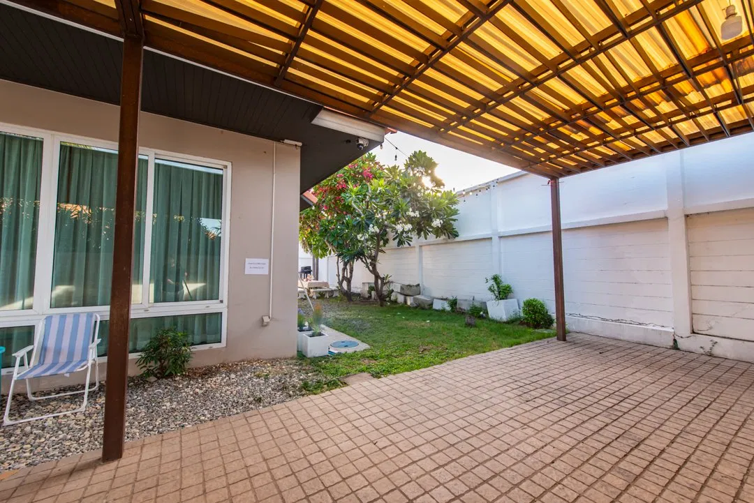 ที่จอดรถ Elysium life Poolvilla (C01 )