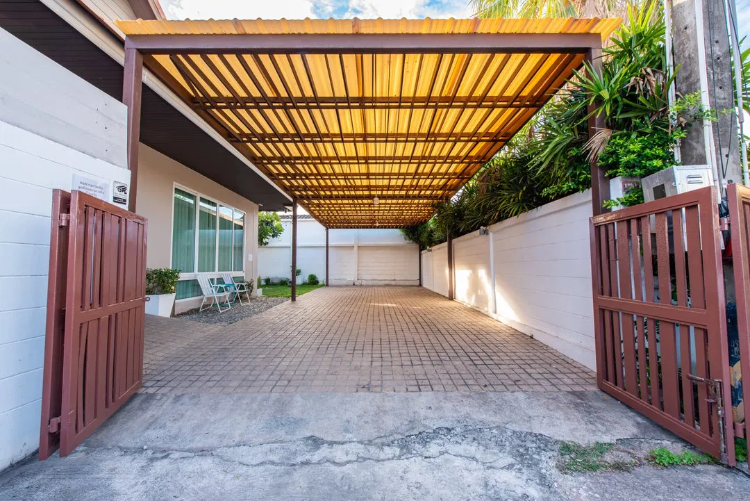 ที่จอดรถ Elysium life Poolvilla (C01 )