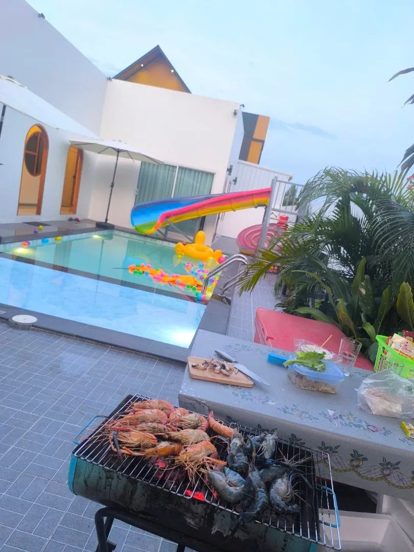 รูปจากลูกค้า V house 1