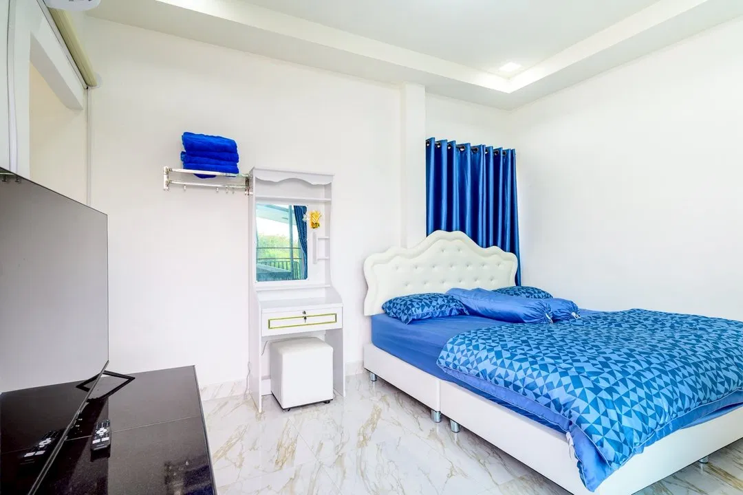 ห้องนอน J Pool Villa ห้วยใหญ่