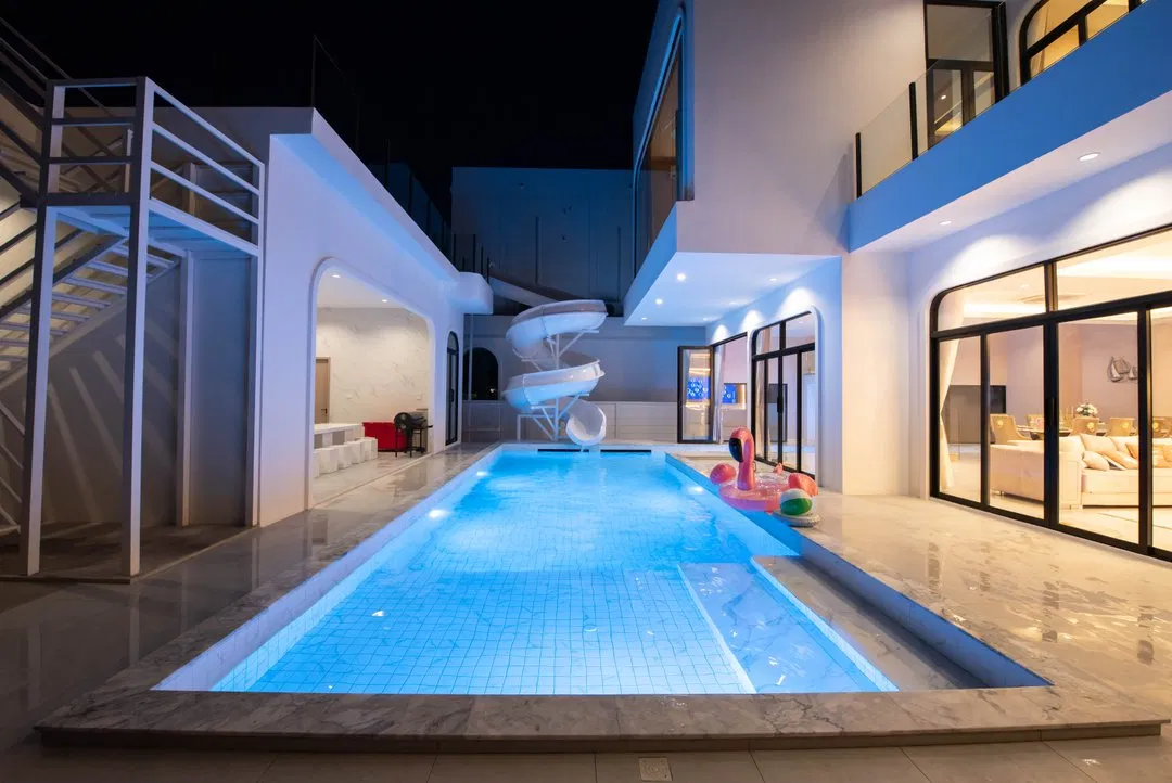 ภายนอก Orion Grand (โอไรออน แกรนด์)