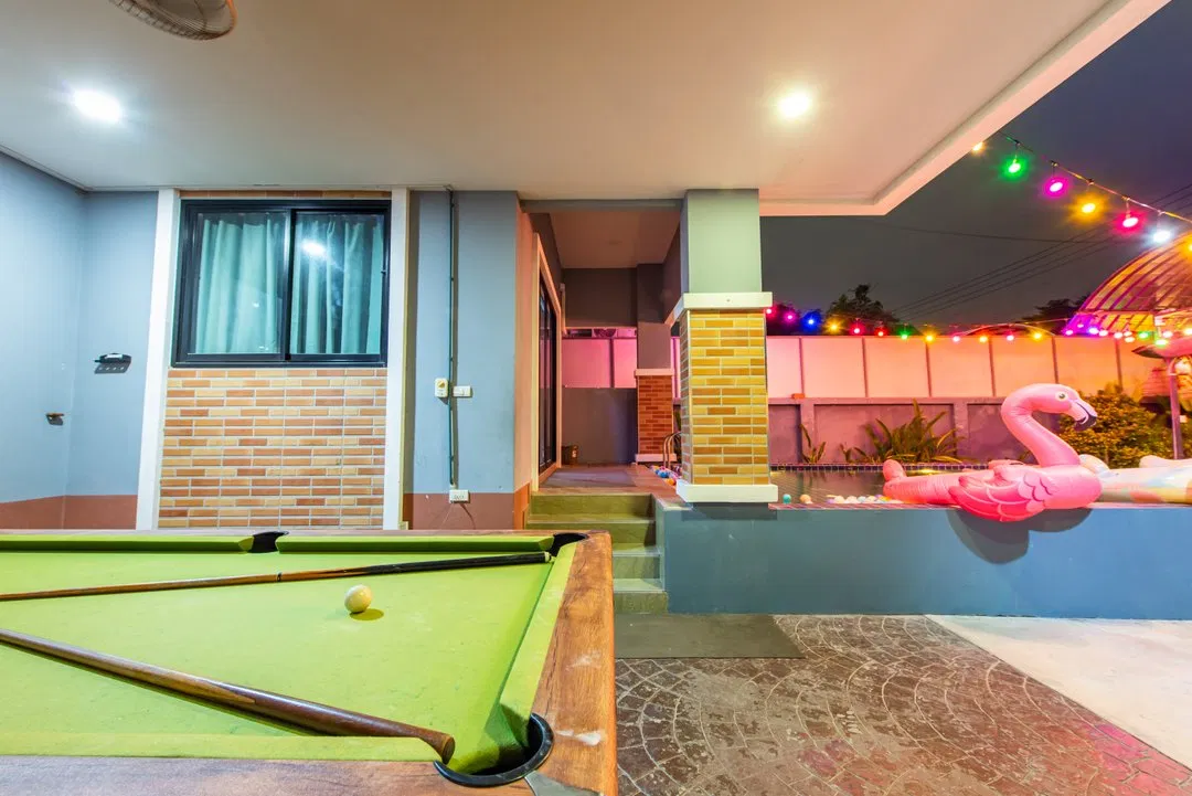 ภายนอก Rich pool villa