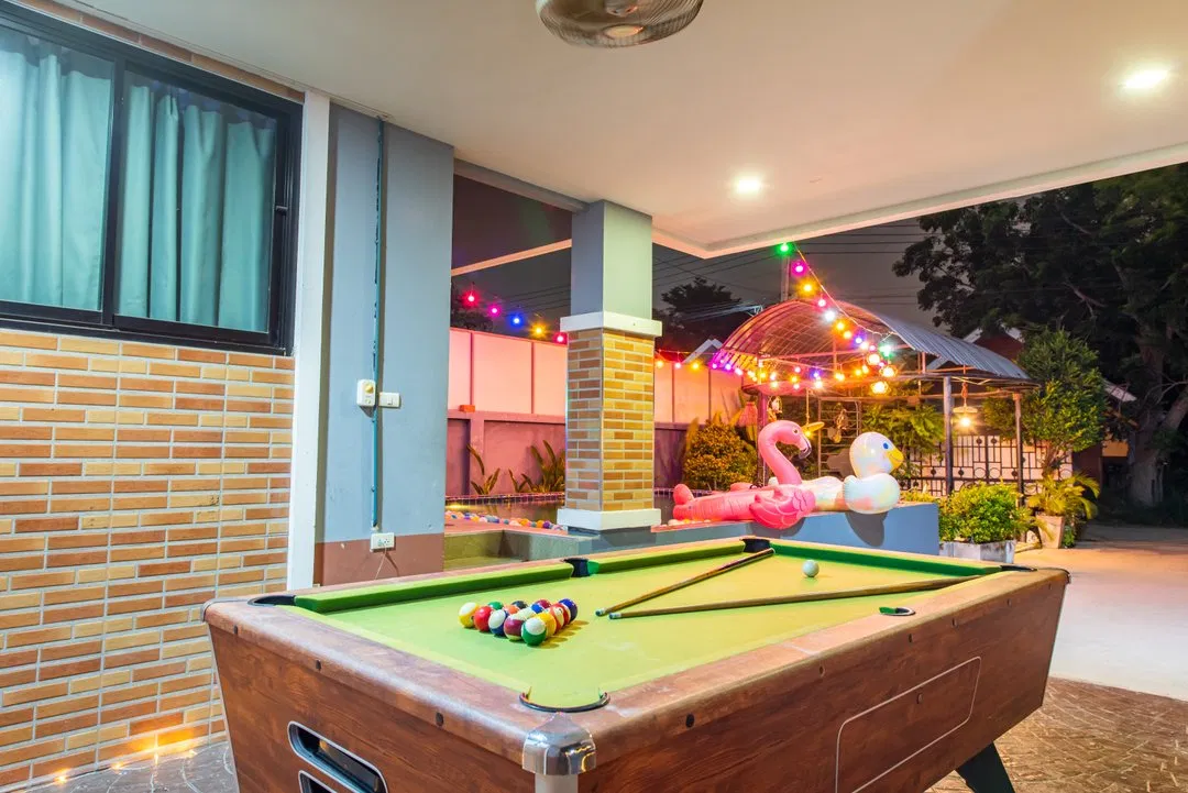 ภายนอก Rich pool villa
