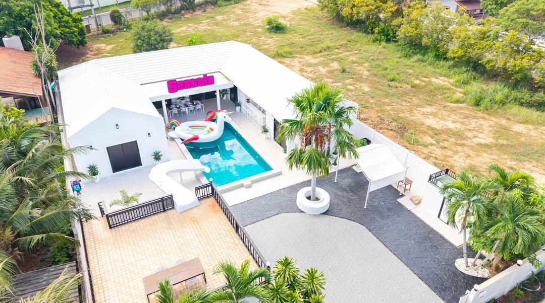 ภายนอก Seattle Pool Villa Pattaya
