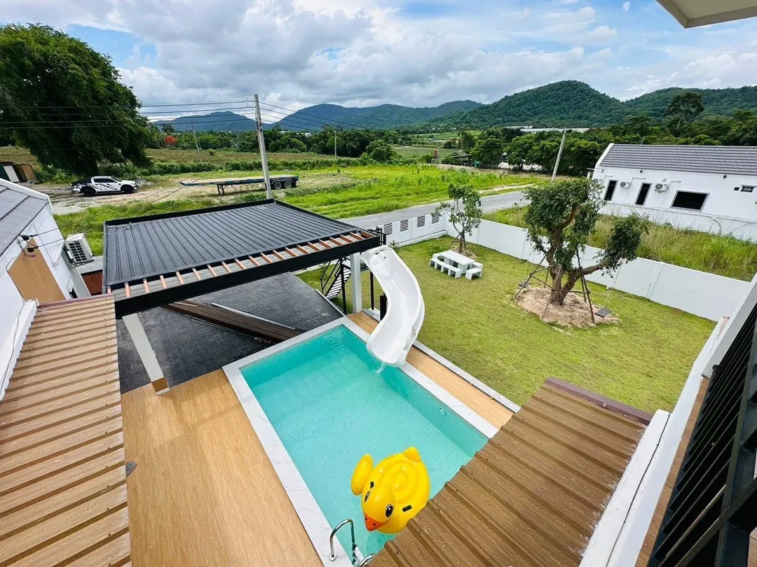 ภายนอก Pool&Play Pool Villa ศรีราชา