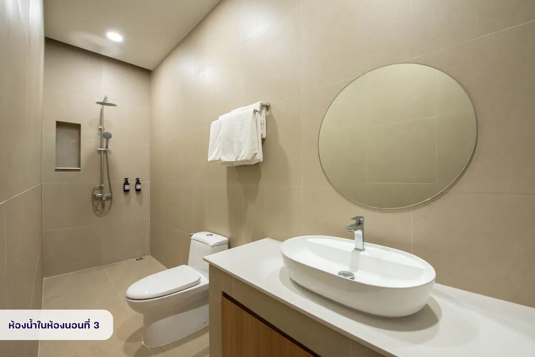 ห้องน้ำ Peace Villa pattaya