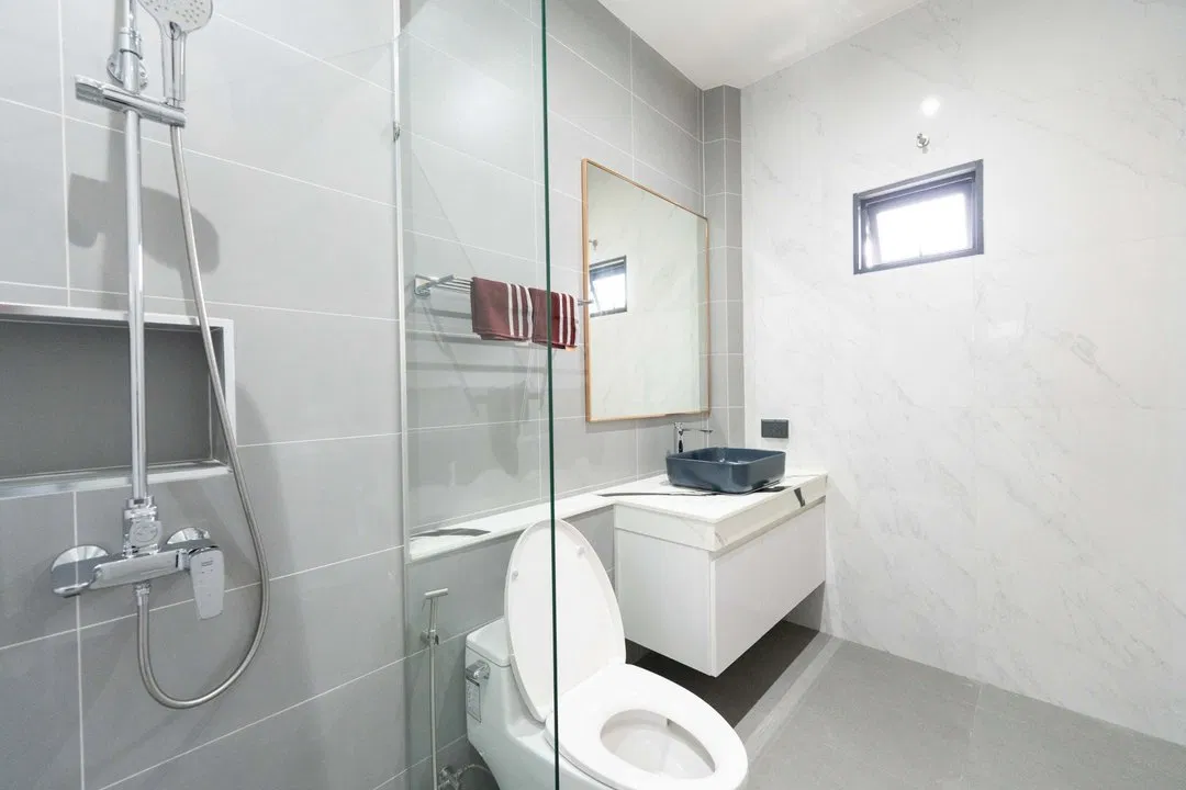 ห้องน้ำ Midtown Villa