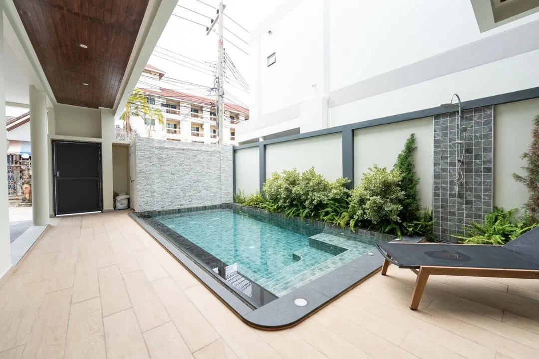 ภายนอก Midtown Villa