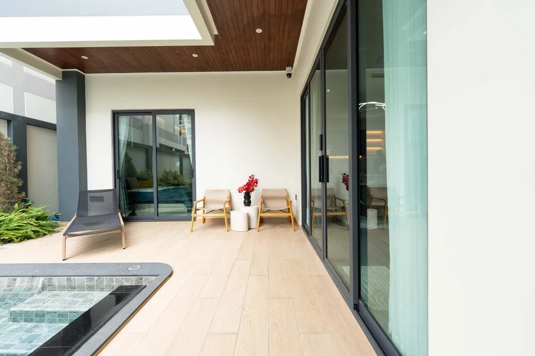 ภายนอก Midtown Villa