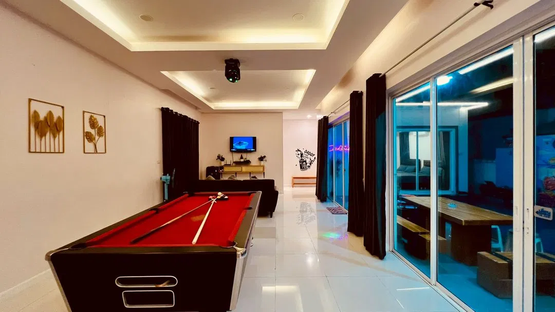 ภายใน Cocktail House