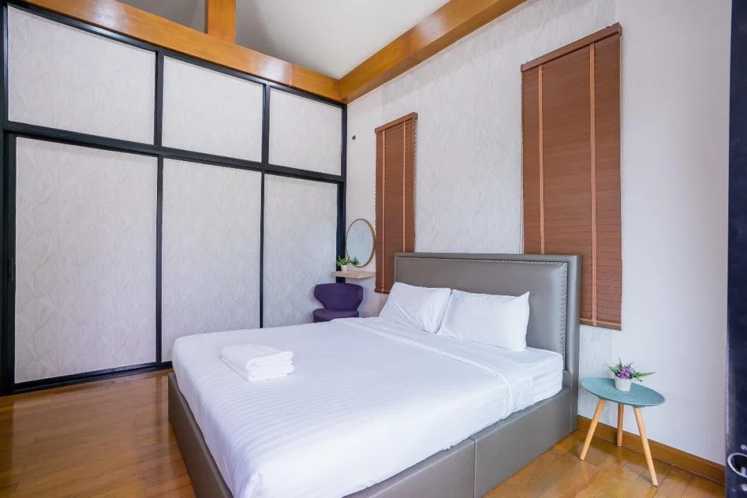 ห้องนอน Lynn Pool Villa