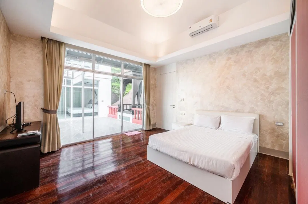 ห้องนอน Magenta Grand