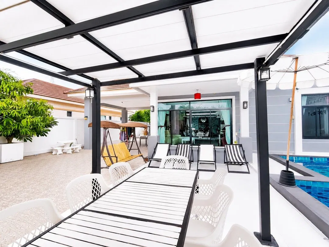 ภายนอก PP First Poolvilla