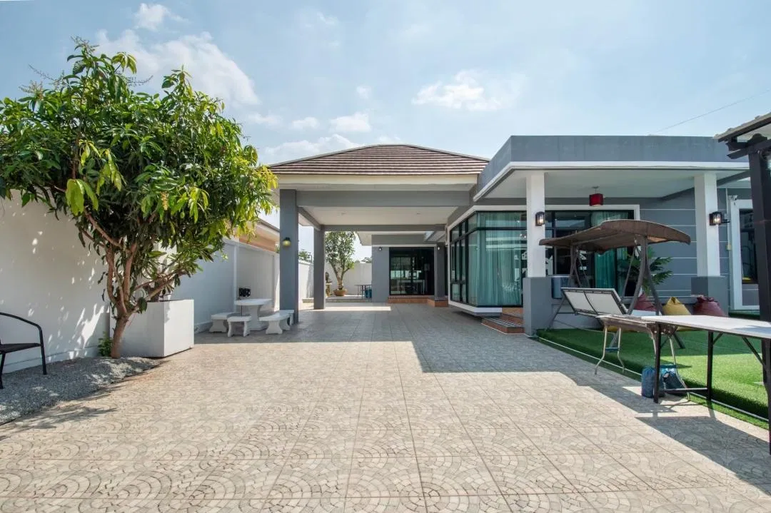 ที่จอดรถ PP First Poolvilla