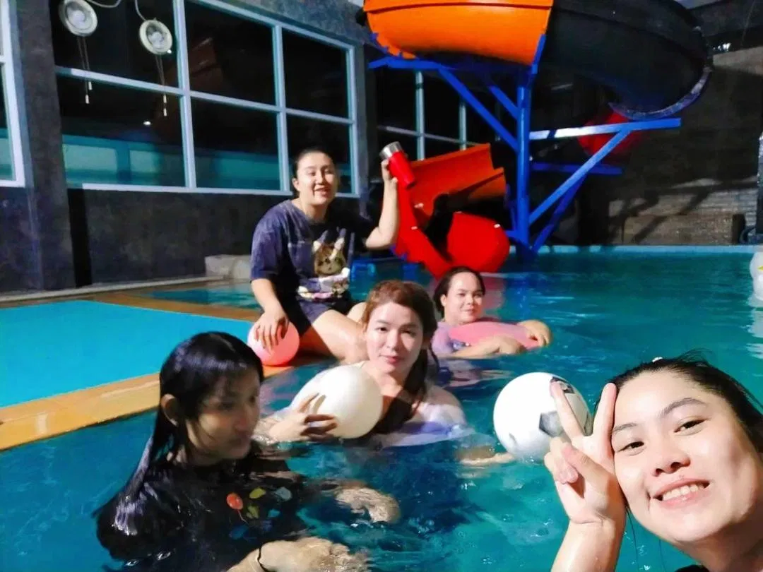 รูปจากลูกค้า Glass House A6