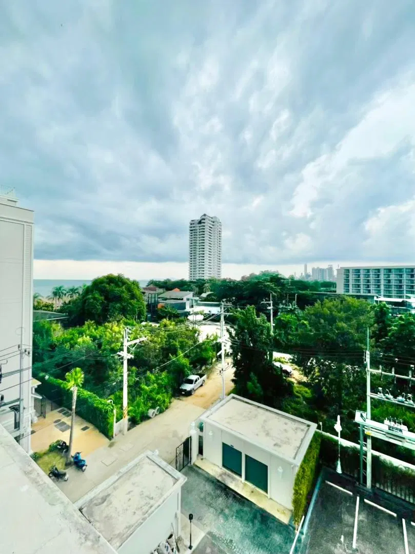 ภายนอก Grand Florida G516