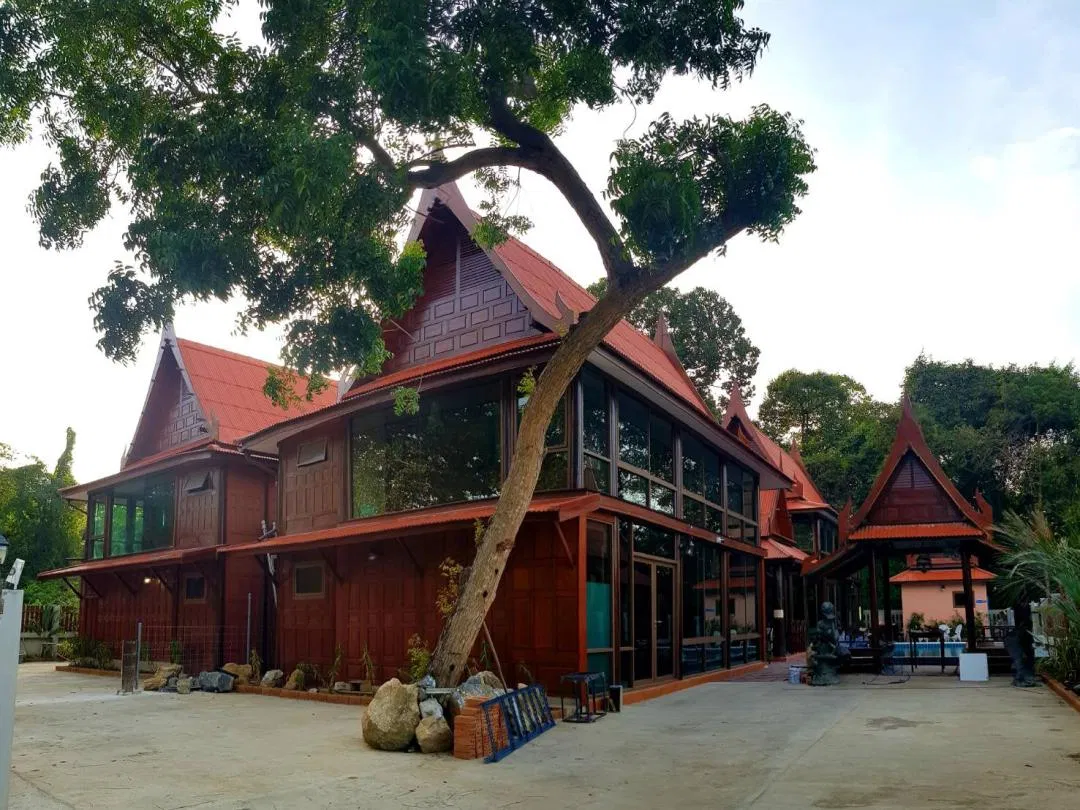 ที่จอดรถ เรือนไทย 5A