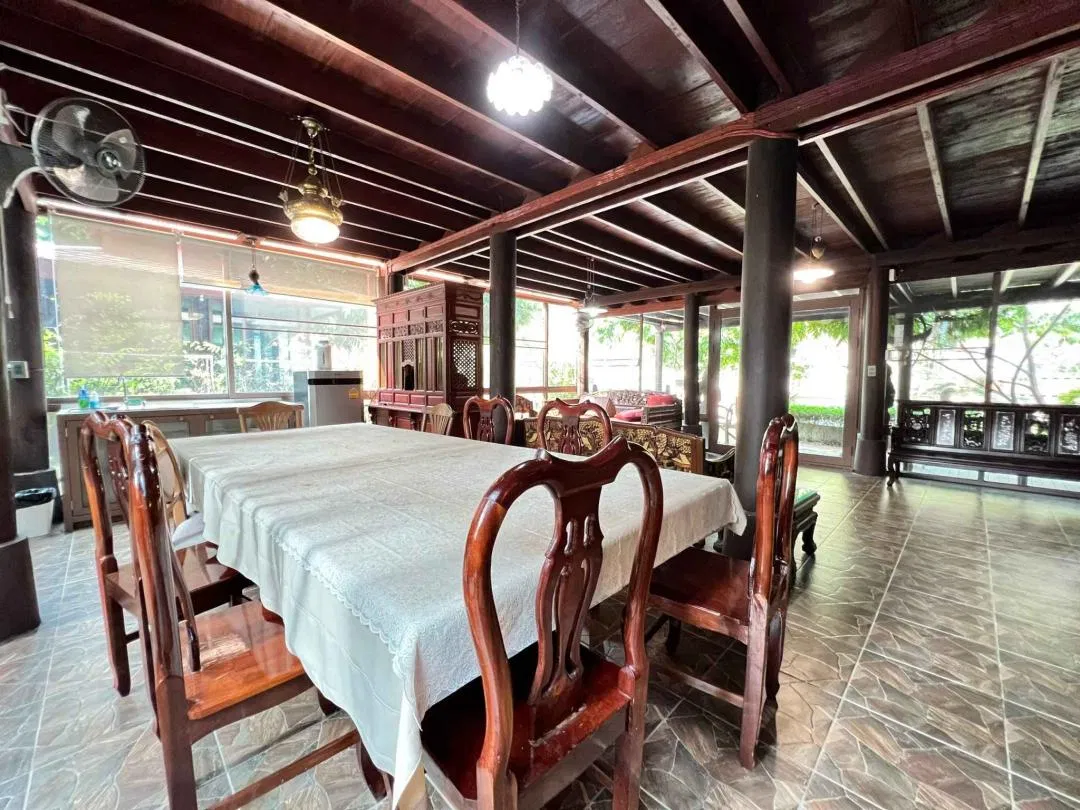 ภายใน เรือนไทย 5A
