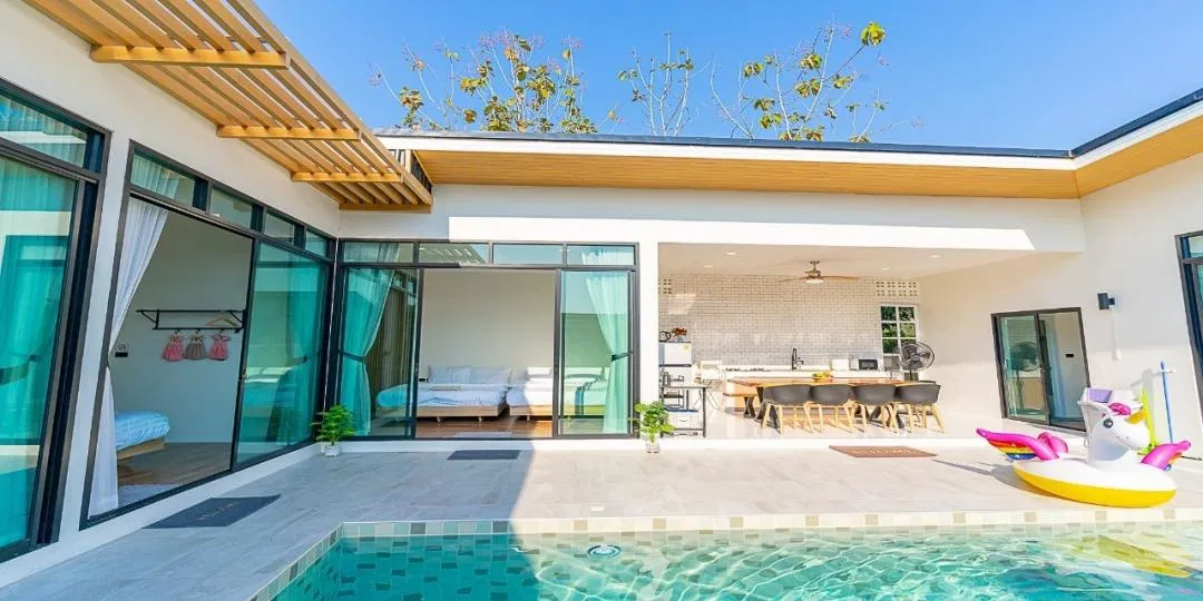 ภายนอก Villa Paramount 1