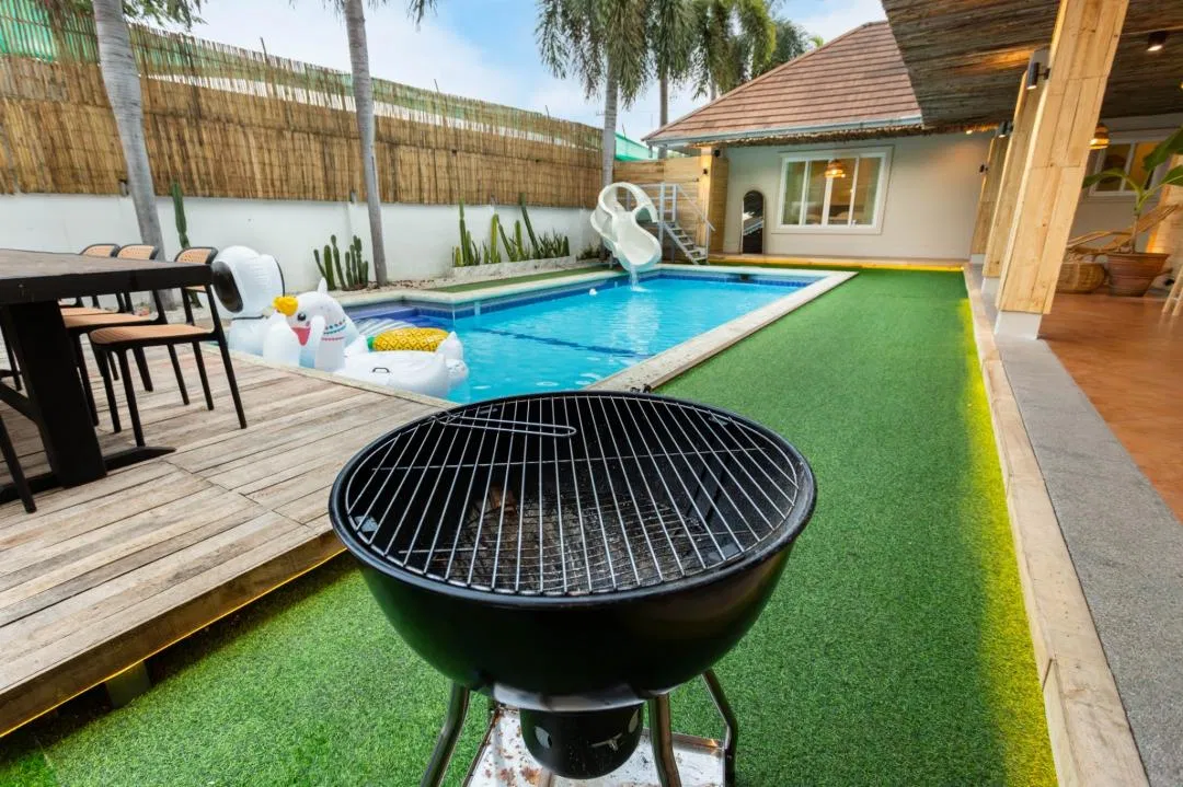 ภายนอก Tropica Poolvilla