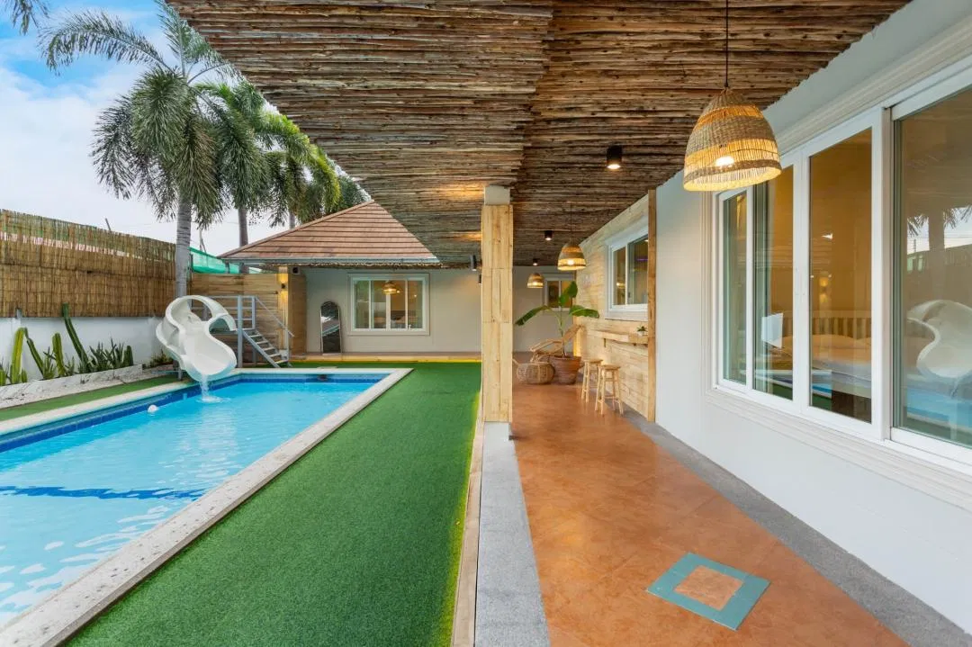 ภายนอก Tropica Poolvilla