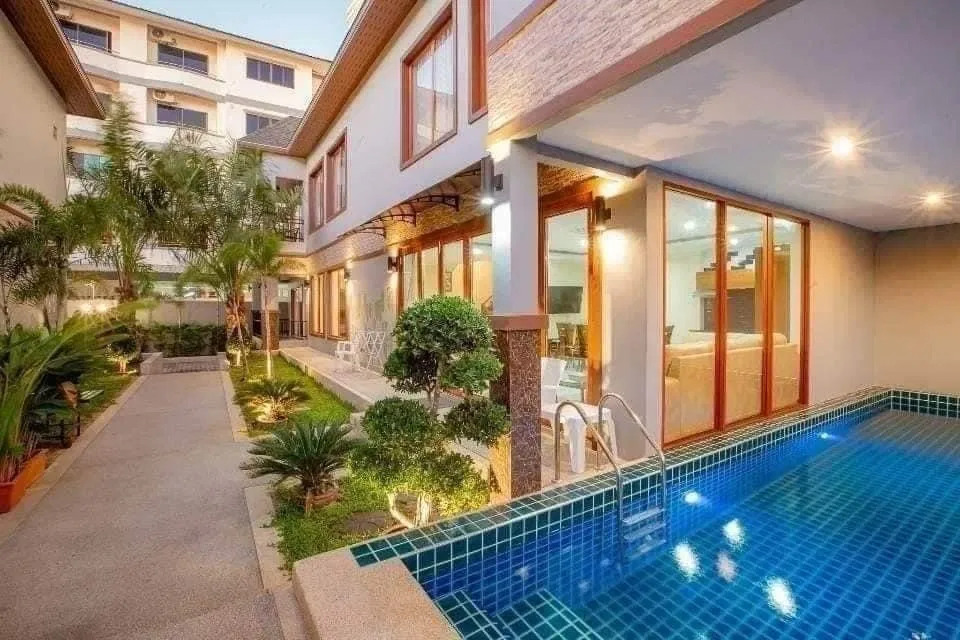 ภายนอก PP First Korea A