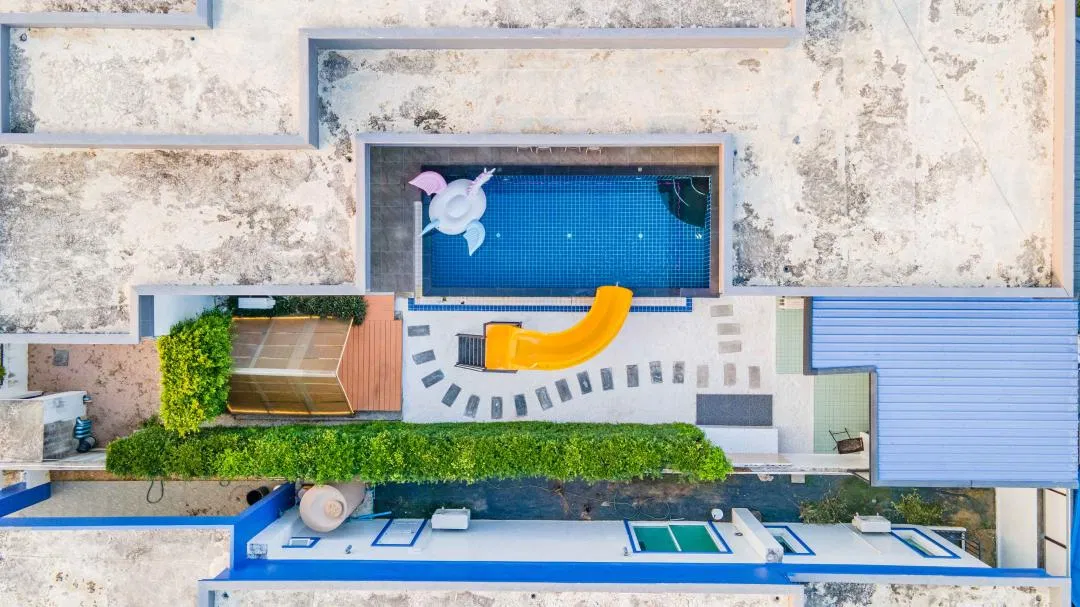 ภายนอก Garden House