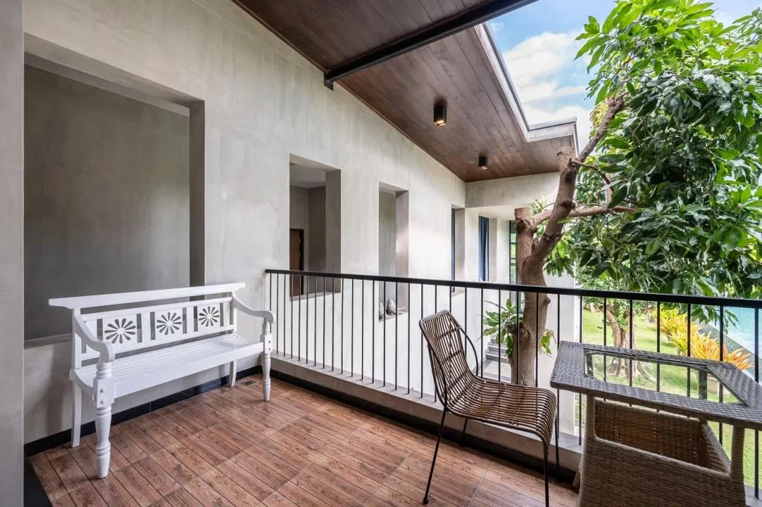 ภายนอก The Garden Pool Villa