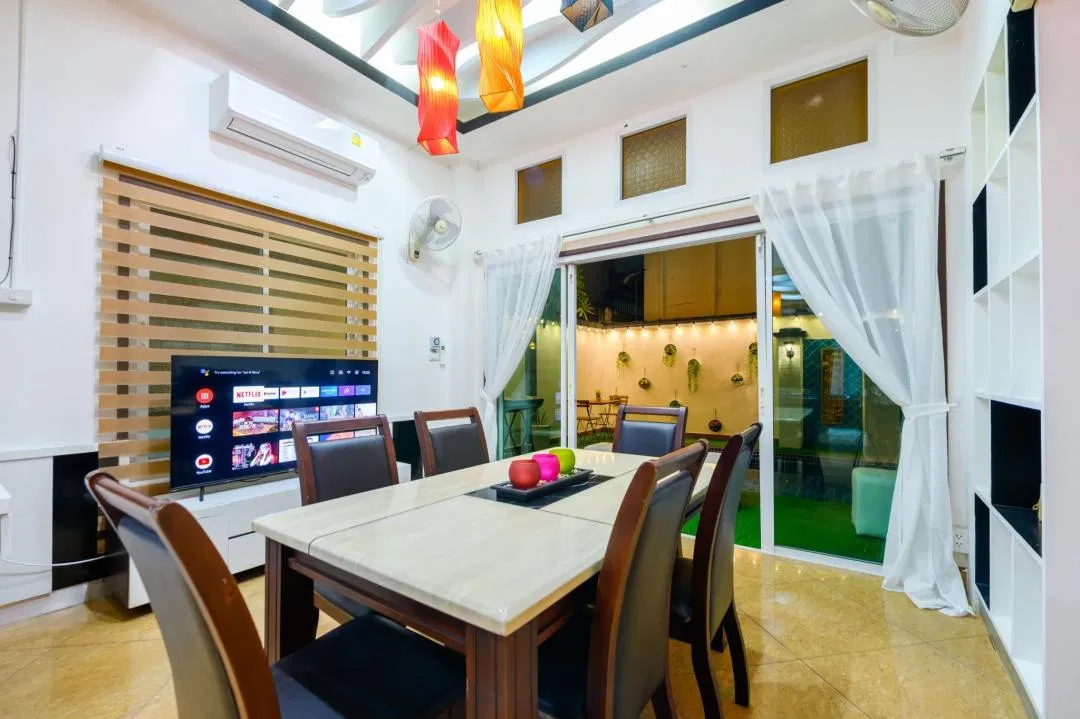 ภายใน Miggu’s Pool house