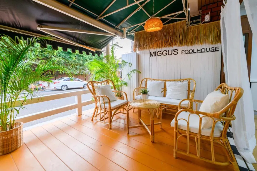 ภายนอก Miggu’s Pool house