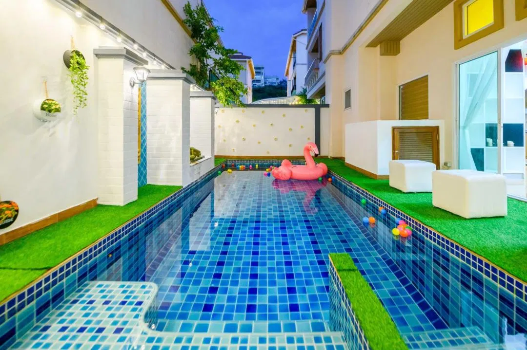 ภายนอก Miggu’s Pool house