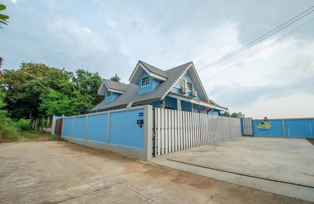 ที่จอดรถ Banana poolvilla