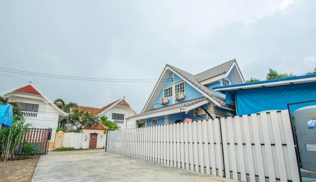 ที่จอดรถ Banana poolvilla