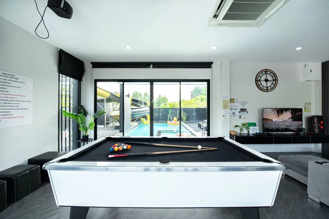 ภายใน The Moon PoolVilla