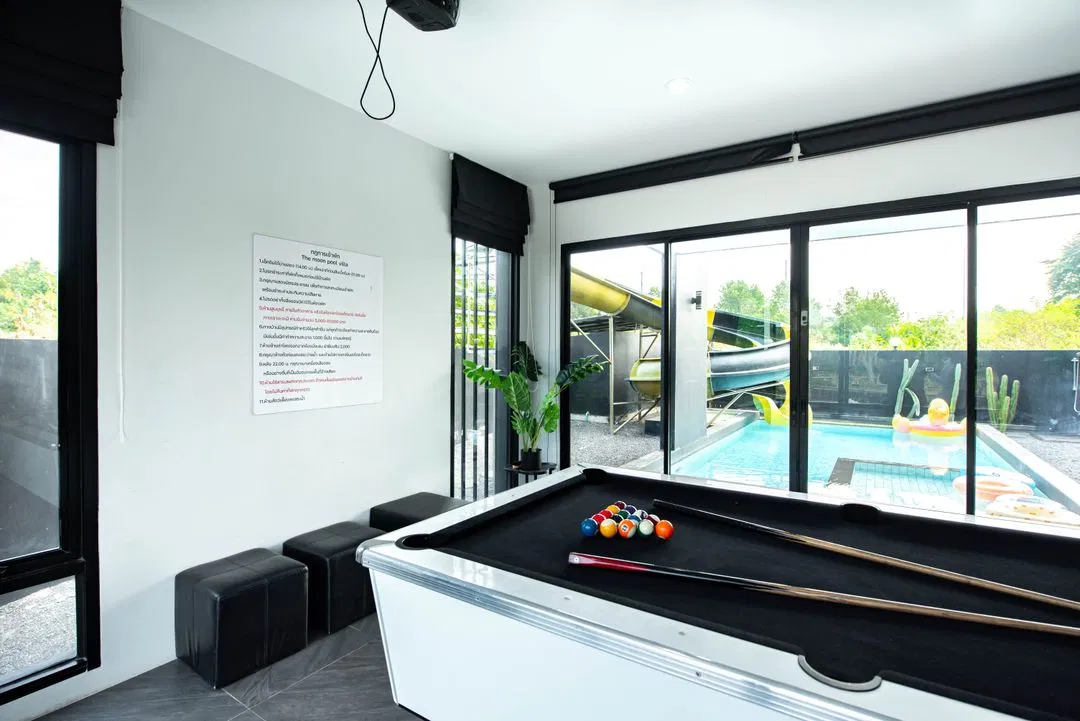 ภายใน The Moon PoolVilla