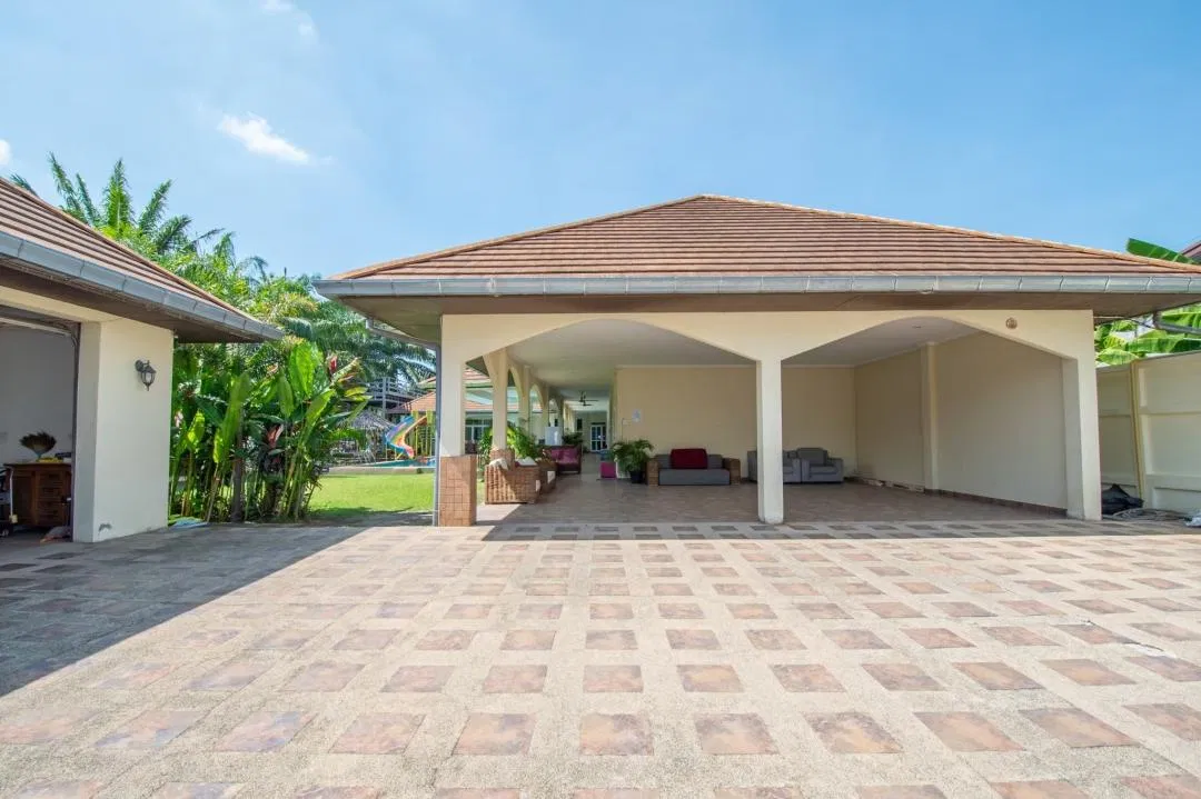 ที่จอดรถ PX poolvilla pattaya