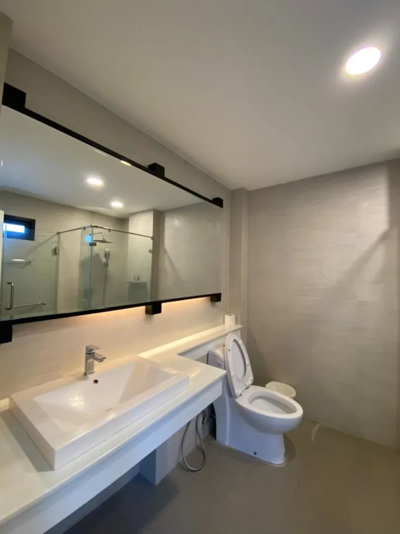 ห้องน้ำ Grand hill 24