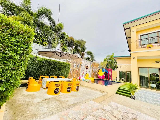 ภายนอก Dream pool villa 1